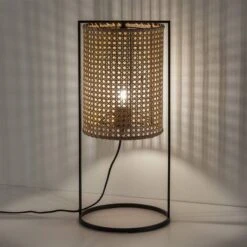 Lampe à Poser Sumi En Rotin Naturel -Lumea Boutique 0d1548d57fd14c0b94d4c0ccc51f7d62